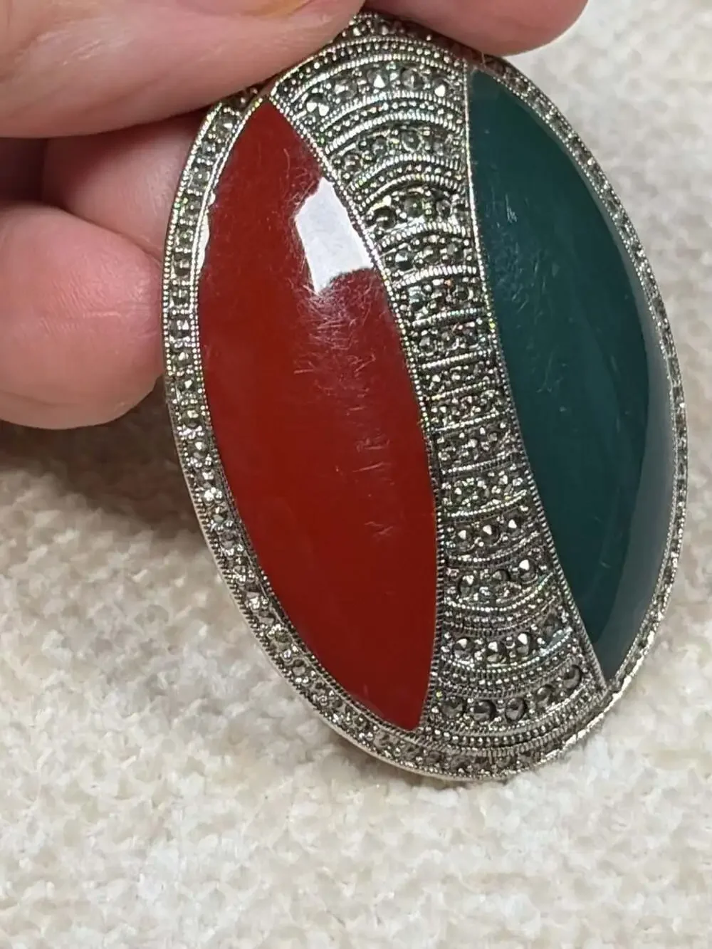 Art Deco Style Sterling Silver Marcasite Green Agate Red Carnelian Oval Brooch
